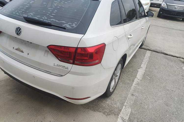 Used Volkswagen Gran Lavida 2017 180TSI DSG Comfort Edition Right Rear Taillight