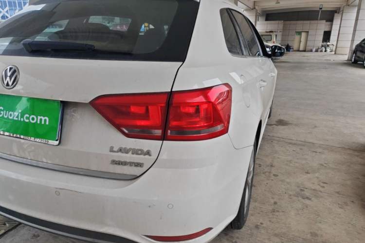Used Volkswagen Gran Lavida 2017 230TSI DSG Comfort Edition Right Rear Taillight