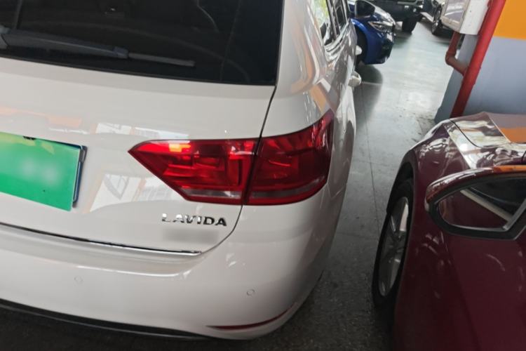 Used Volkswagen Gran Lavida 2017 230TSI DSG Comfort Edition Right Rear Taillight