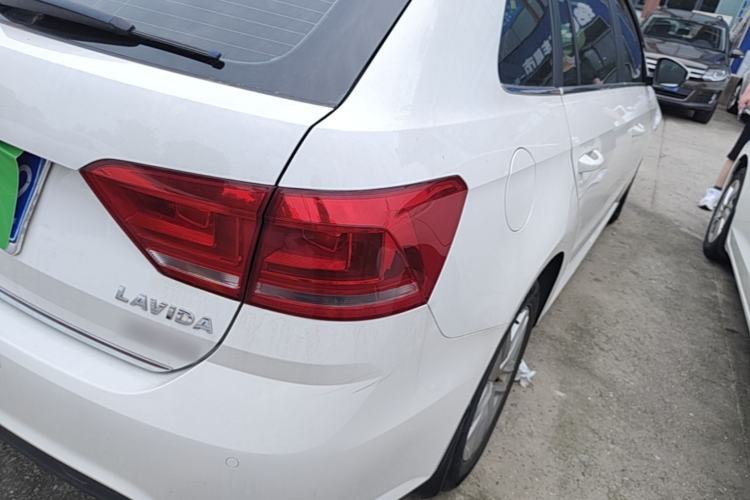 Used Volkswagen Gran Lavida 2017 180TSI DSG Comfort Edition Right Rear Taillight