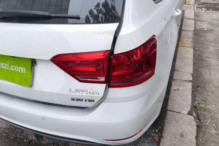 Used Volkswagen Gran Lavida 2017 230TSI DSG Comfort Edition Right Rear Taillight