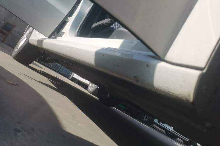 Used Volkswagen Gran Lavida 2017 230TSI DSG Comfort Edition Right Side Sill