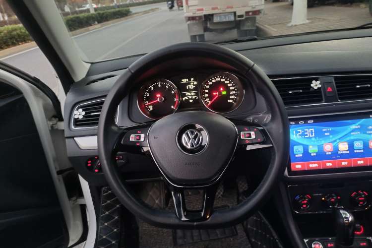 Used Volkswagen Gran Lavida 2017 180TSI DSG Comfort Edition Steering Wheel