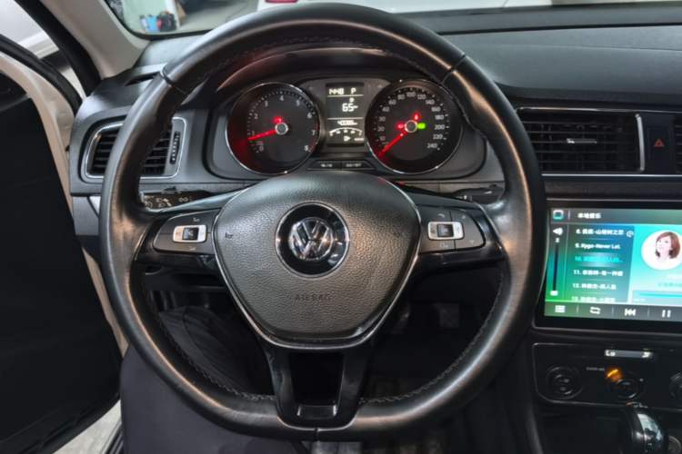 Used Volkswagen Gran Lavida 2017 230TSI DSG Comfort Edition Steering Wheel