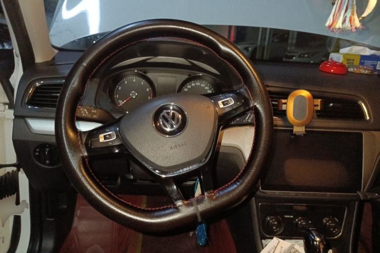 Used Volkswagen Gran Lavida 2017 230TSI DSG Comfort Edition Steering Wheel