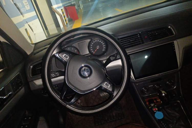 Used Volkswagen Gran Lavida 2017 230TSI DSG Comfort Edition Steering Wheel