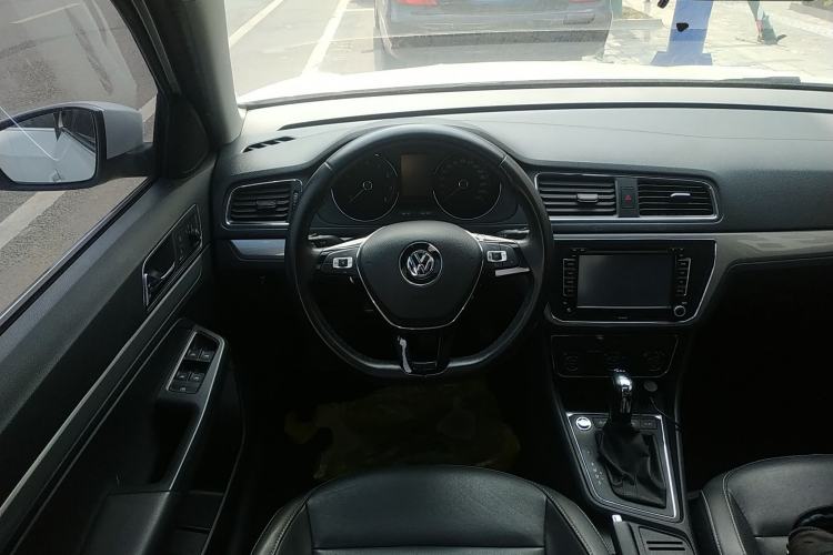 Used Volkswagen Gran Lavida 2017 180TSI DSG Comfort Edition Steering Wheel