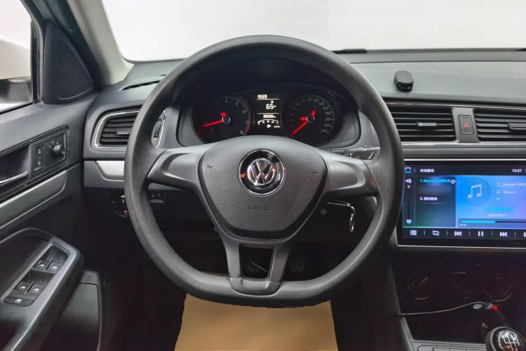 Used Volkswagen Gran Lavida 2017 1.6L Manual Fashion Edition Steering Wheel
