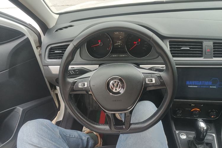 Used Volkswagen Gran Lavida 2017 180TSI DSG Comfort Edition Steering Wheel