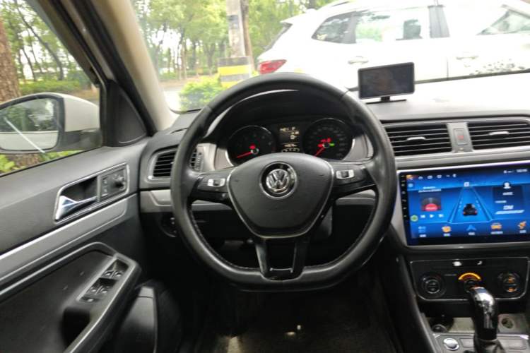 Used Volkswagen Gran Lavida 2017 230TSI DSG Comfort Edition Steering Wheel