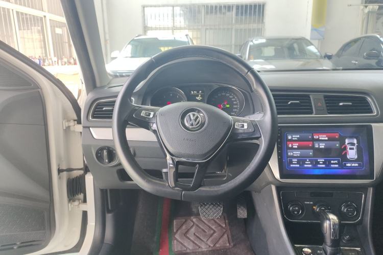 Used Volkswagen Gran Lavida 2017 180TSI DSG Comfort Edition Steering Wheel