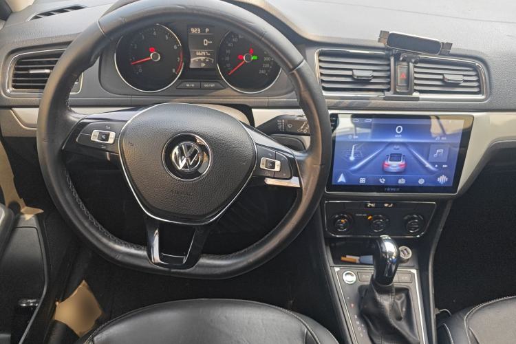 Used Volkswagen Gran Lavida 2017 180TSI DSG Comfort Edition Steering Wheel