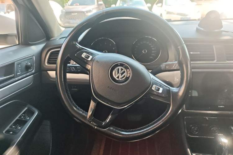 Used Volkswagen Gran Lavida 2017 230TSI DSG Comfort Edition Steering Wheel