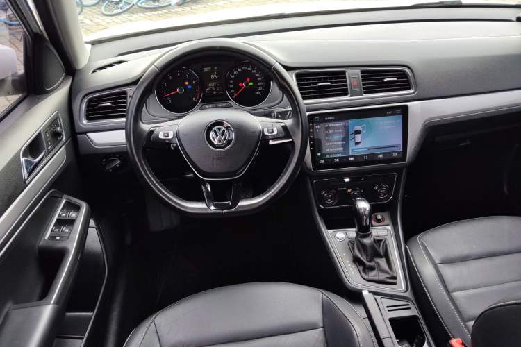 Used Volkswagen Gran Lavida 2017 230TSI DSG Comfort Edition Steering Wheel