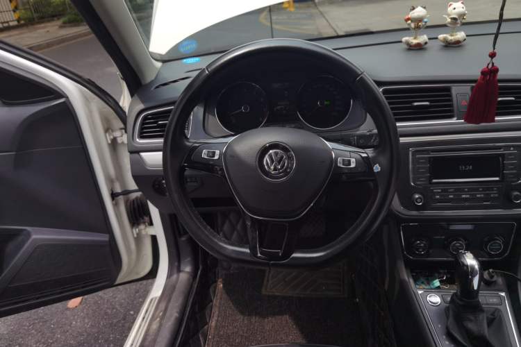Used Volkswagen Gran Lavida 2017 180TSI DSG Comfort Edition Steering Wheel