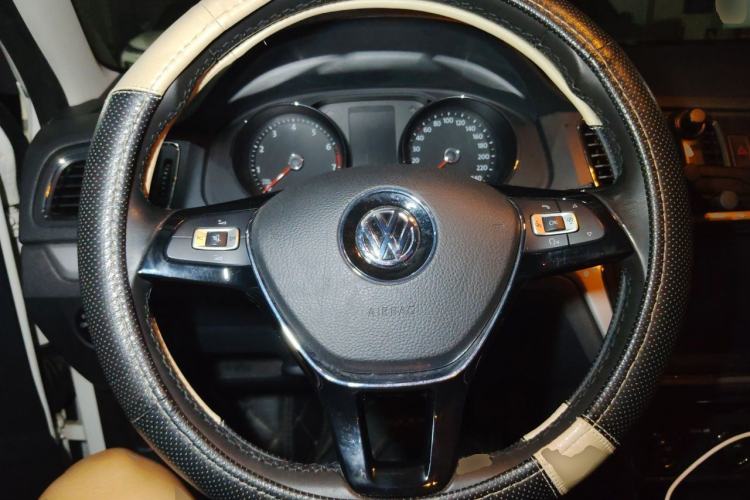 Used Volkswagen Gran Lavida 2017 180TSI DSG Comfort Edition Steering Wheel