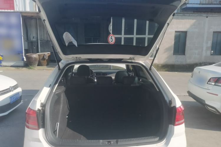 Used Volkswagen Gran Lavida 2017 230TSI DSG Comfort Edition Trunk