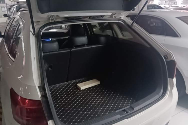 Used Volkswagen Gran Lavida 2017 180TSI DSG Comfort Edition Trunk