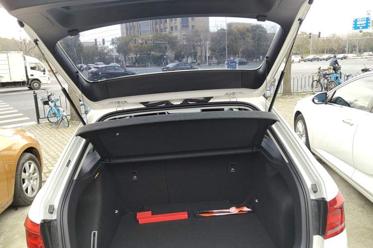 Used Volkswagen Gran Lavida 2017 230TSI DSG Comfort Edition Trunk