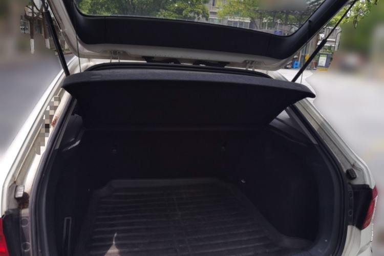 Used Volkswagen Gran Lavida 2017 180TSI DSG Comfort Edition Trunk