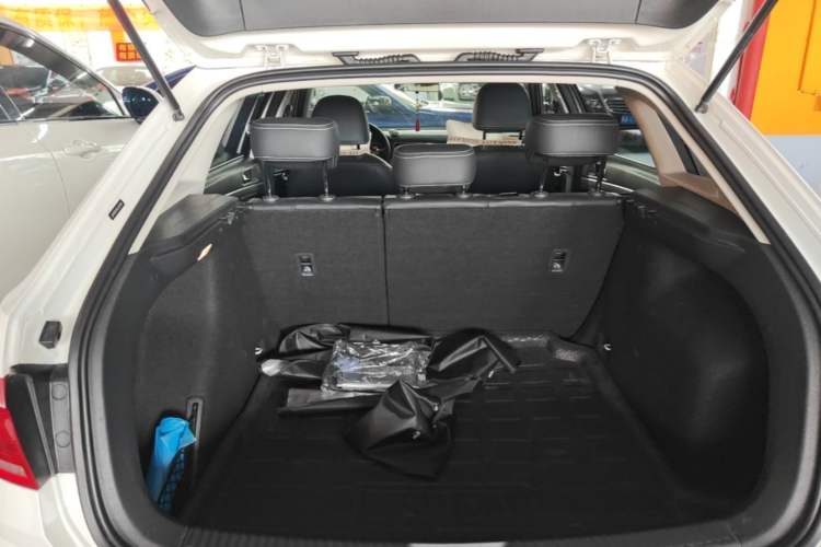 Used Volkswagen Gran Lavida 2017 230TSI DSG Comfort Edition Trunk