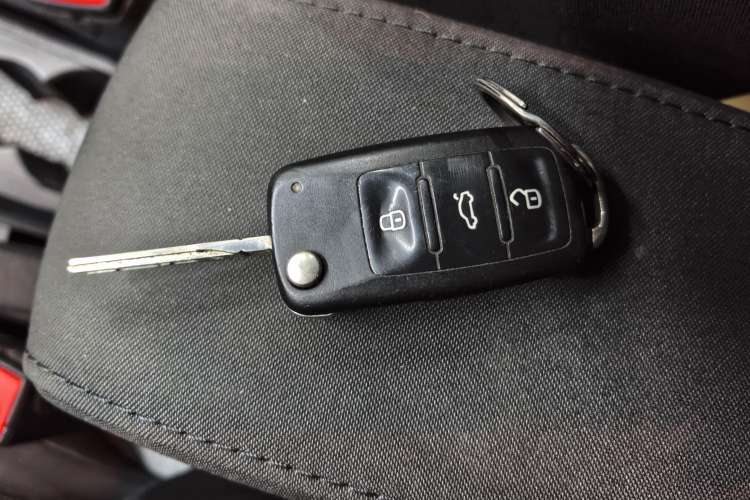Used Volkswagen Gran Lavida 2017 1.6L Manual Fashion Edition Vehicle Key