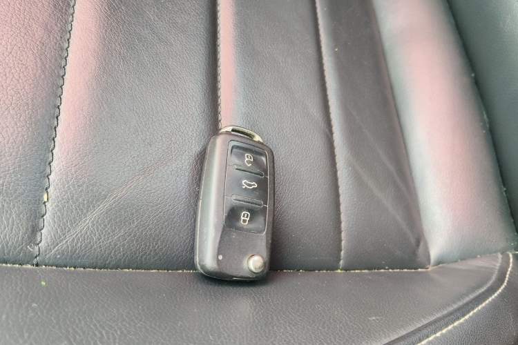 Used Volkswagen Gran Lavida 2017 180TSI DSG Comfort Edition Vehicle Key