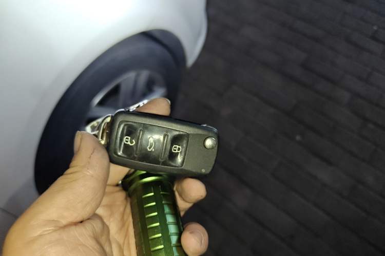 Used Volkswagen Gran Lavida 2017 1.6L Automatic Comfort Edition Vehicle Key