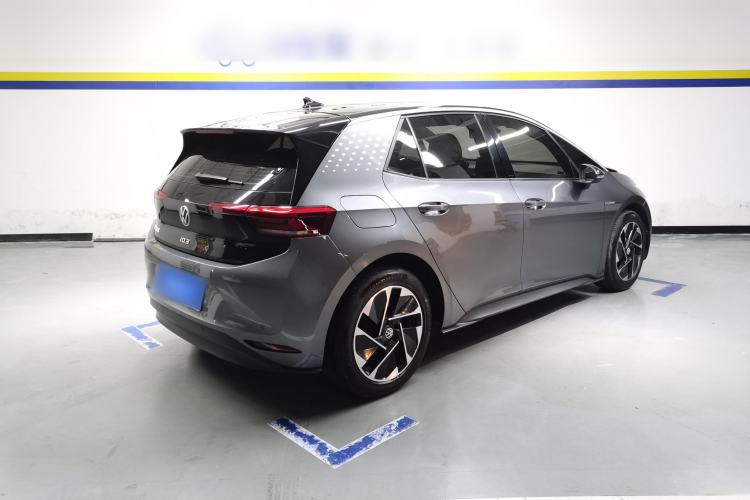 Used Volkswagen ID.3 2024 Outstanding Edition Rear Right 45 Deg