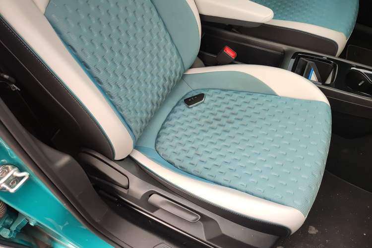 Used Volkswagen ID.3 2021 Pro Smart Edition Right Front Seat