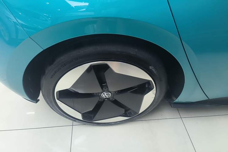 Used Volkswagen ID.3 2021 Pro Smart Edition Right Rear Wheel Hub