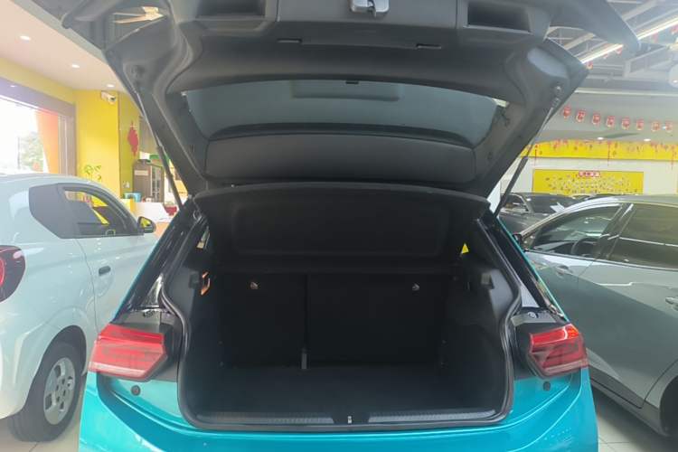 Used Volkswagen ID.3 2021 Pro Smart Edition Trunk
