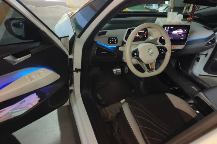 Used Volkswagen ID.3 2021 Pro Smart Edition Driver Seat