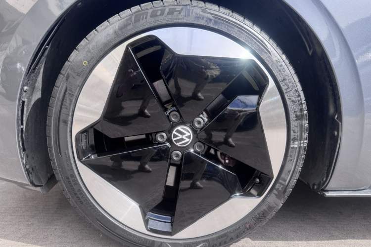 Used Volkswagen ID.3 2021 Pro Smart Edition Exterior 6