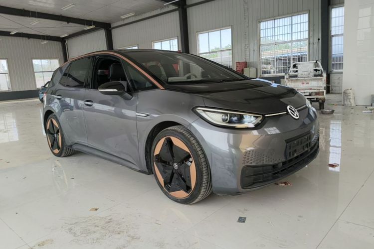 Used Volkswagen ID.3 2021 Pro Smart Edition Front Right 45 Deg