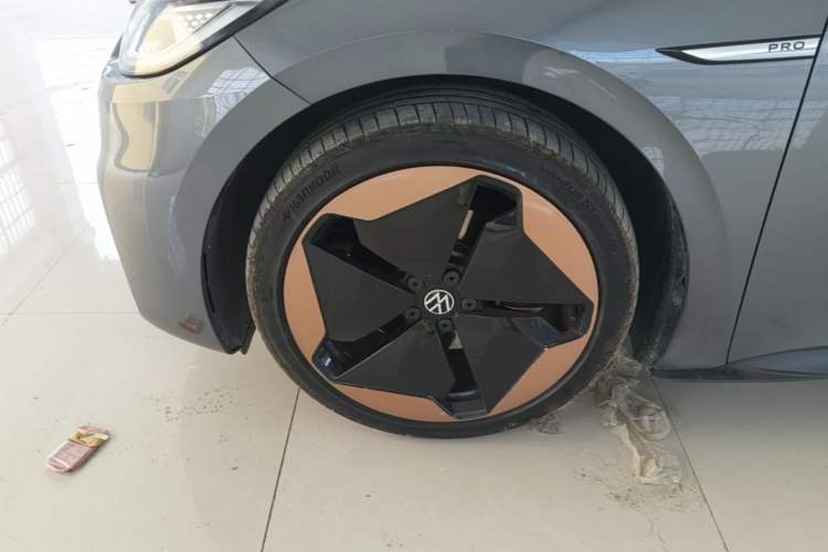 Used Volkswagen ID.3 2021 Pro Smart Edition Left Front Wheel Hub