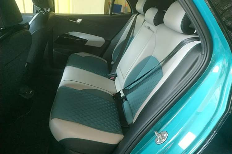 Used Volkswagen ID.3 2021 Pro Smart Edition Left Rear Seat