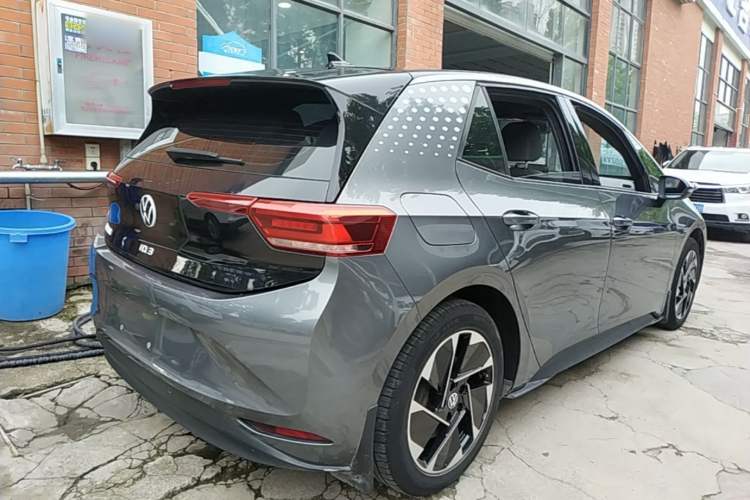 Used Volkswagen ID.3 2021 Pro Smart Edition Rear Right 45 Deg