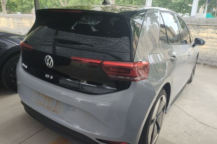 Used Volkswagen ID.3 2021 Pro Smart Edition Rear Right 45 Deg