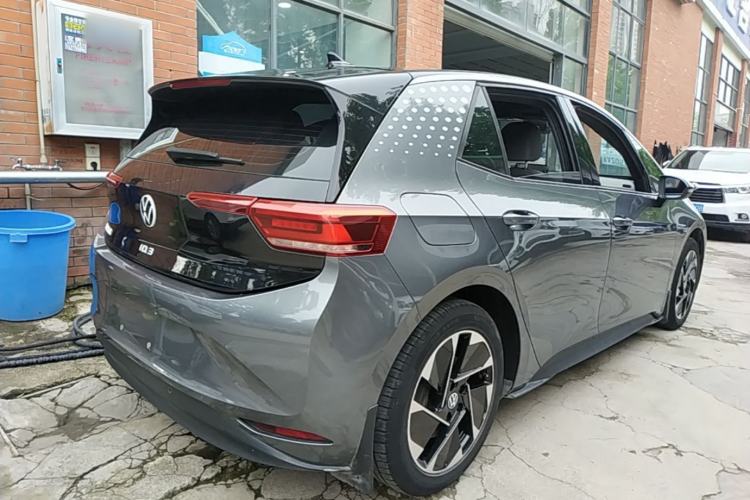 Used Volkswagen ID.3 2021 Pro Smart Edition Rear Right 45 Deg