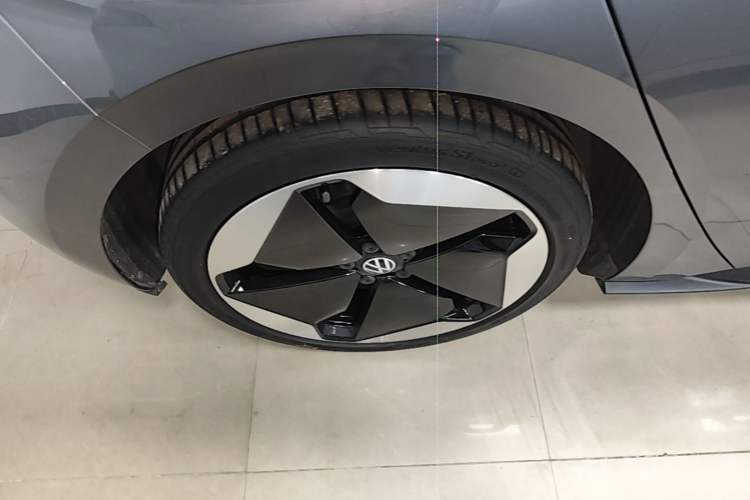 Used Volkswagen ID.3 2021 Pro Smart Edition Right Rear Wheel Hub