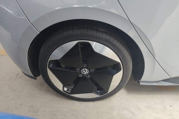 Used Volkswagen ID.3 2021 Pro Smart Edition Right Rear Wheel Hub