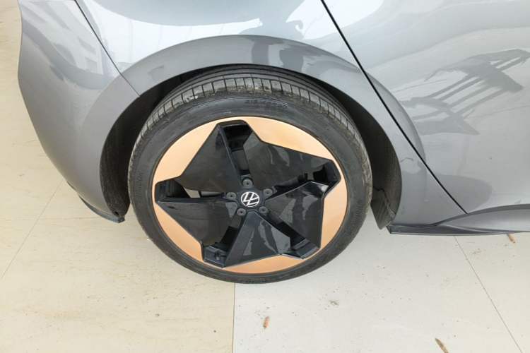 Used Volkswagen ID.3 2021 Pro Smart Edition Right Rear Wheel Hub