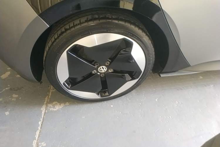 Used Volkswagen ID.3 2021 Pro Smart Edition Right Rear Wheel Hub