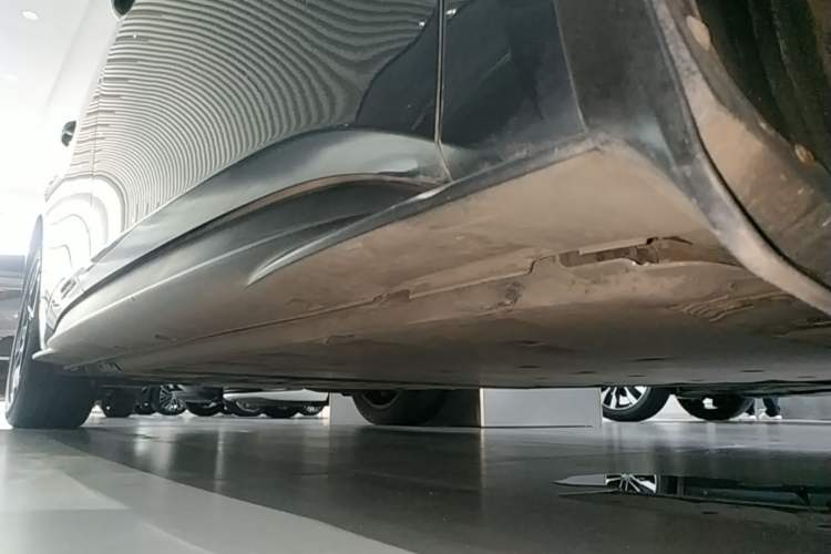 Used Volkswagen ID.3 2021 Pro Smart Edition Right Side Sill
