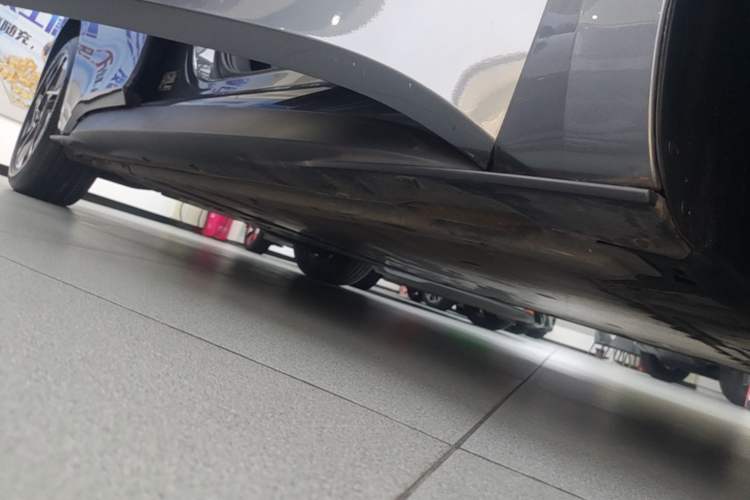 Used Volkswagen ID.3 2021 Pure Edition Right Side Sill
