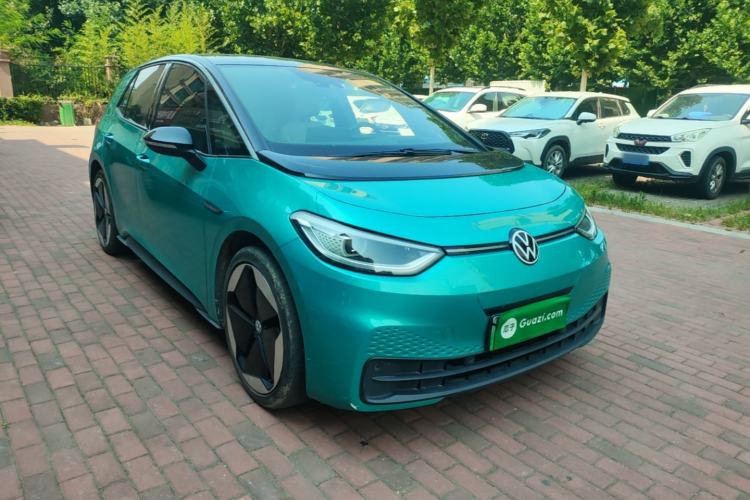 Used Volkswagen ID.3 2021 Pro Smart Edition Front Right 45 Deg