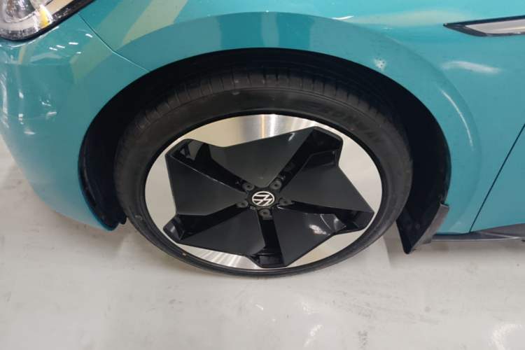 Used Volkswagen ID.3 2021 Pure Edition Left Front Wheel Hub