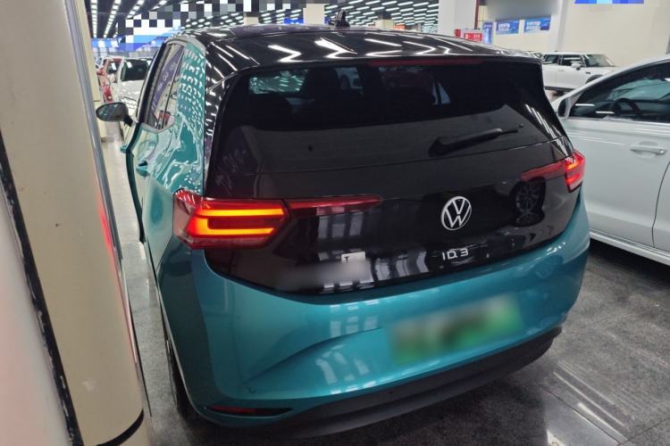 Used Volkswagen ID.3 2021 Pure Edition Rear Left 45 Deg