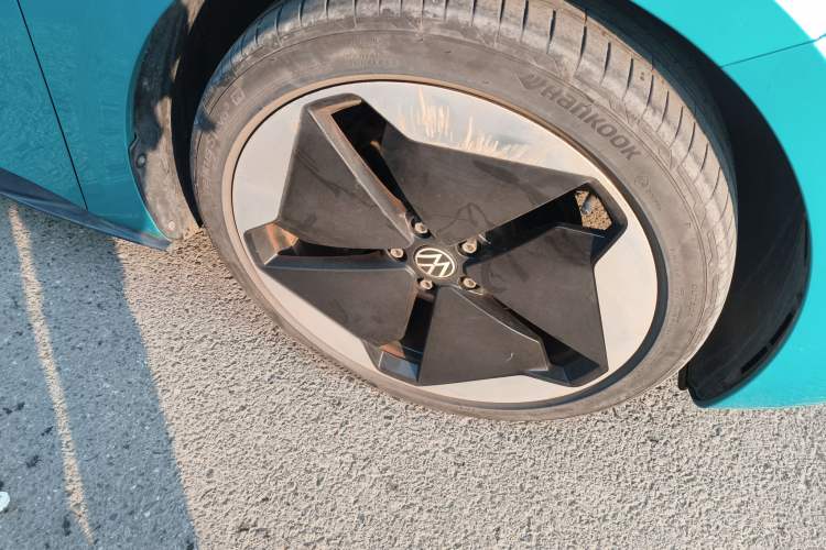 Used Volkswagen ID.3 2021 Pro Smart Edition Right Front Wheel Hub